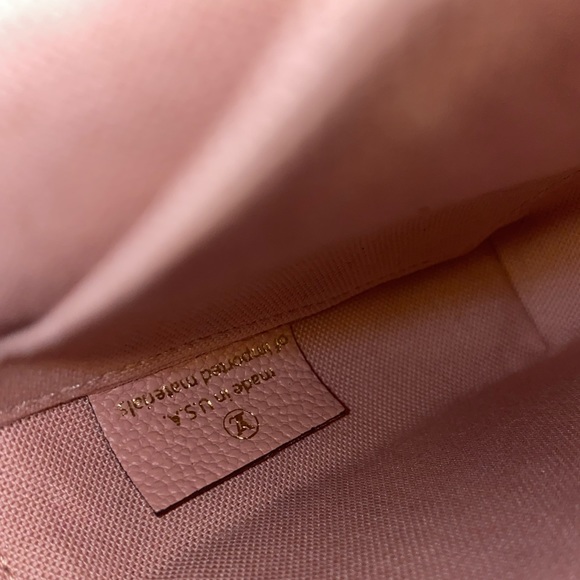 Louis Vuitton
Felicie Pochette Empreinte Leather
no longer have box or dust bag - Picture 6 of 6